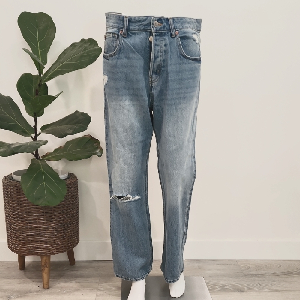 H&M button fly Light Blue Relaxed Jeans